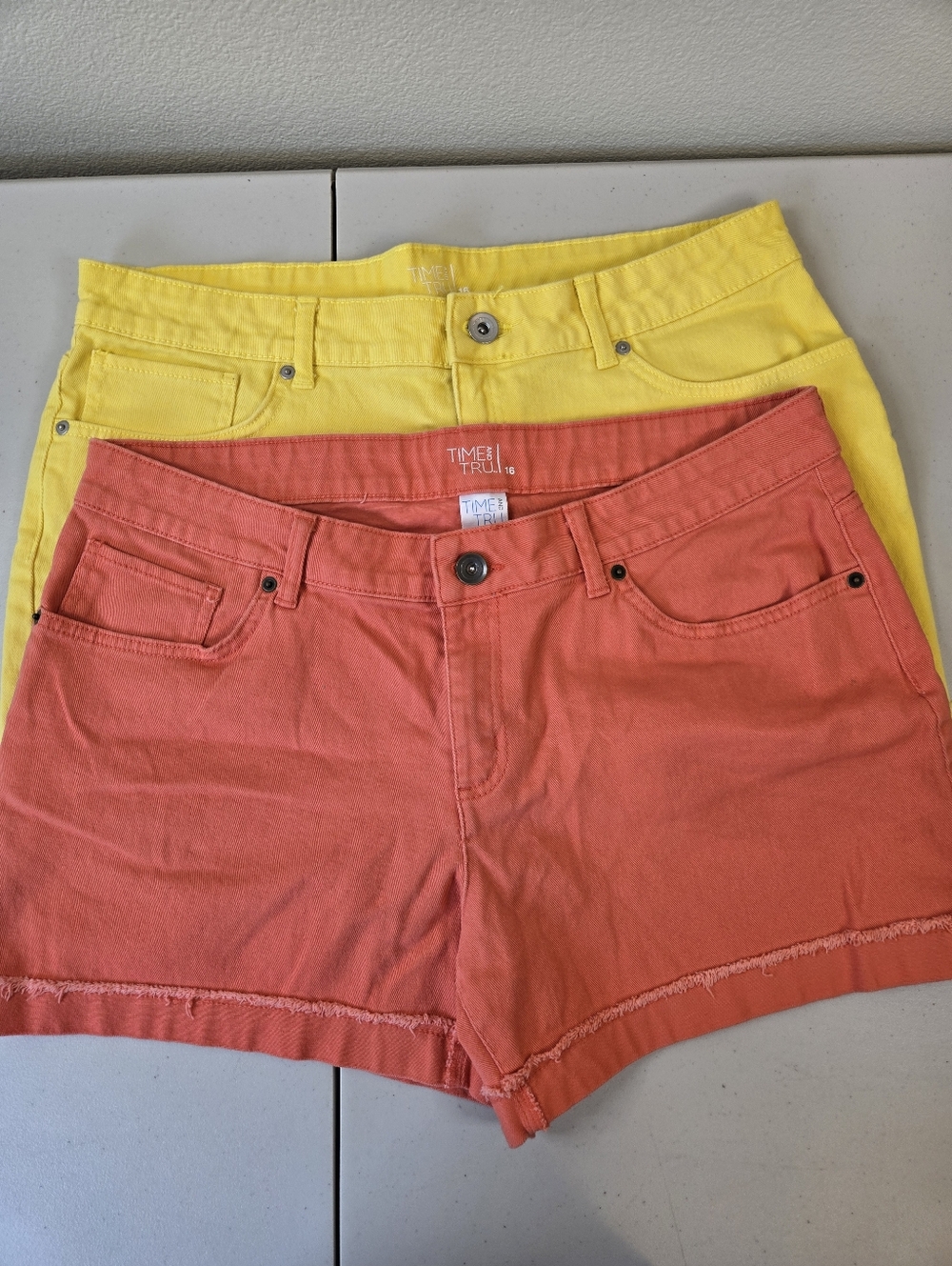 2 Time and Tru Denim Shorts Bundle Size 16 Yellow and Coral - Picture 11 of 11